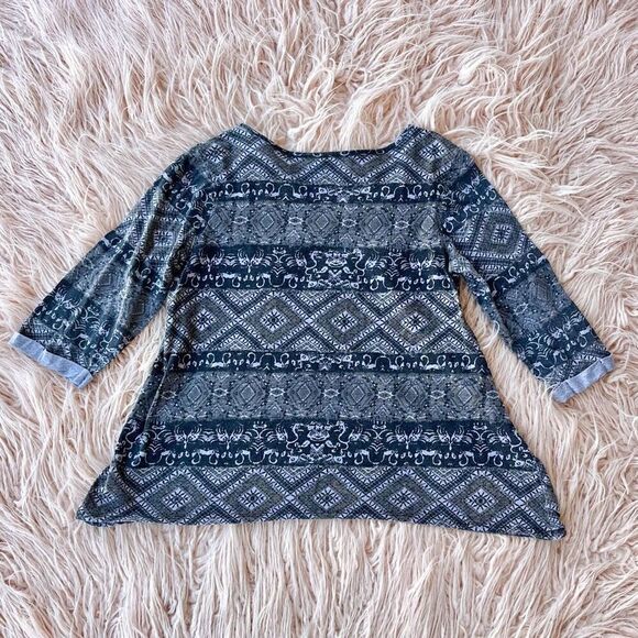 Geometric Blouse  - Picture 4 of 4